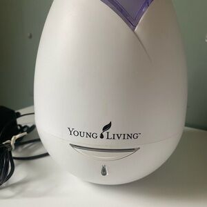 Young Living White and Lavender Aroma Diffuser